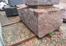 Bloki granitowe