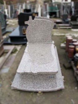 nagrobki-granitowe-szczecin-kambud-pojedyncze-P120.jpg