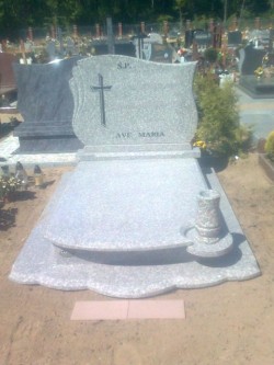 nagrobki-granitowe-szczecin-kambud-rodzinne-R124.jpg