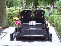 nagrobki-granitowe-szczecin-kambud-rodzinne-R290.jpg